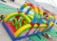 12 মি রঙিন রেইনবো মুদ্রিত Inflatable বাধা খেলা পিভিসি পাসিং