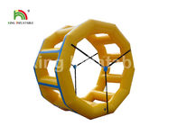 পিভিসি উপাদান এয়ারটাইট হলুদ 2.5m Inflatable জল রোলার 2.5 মি উচ্চ বা কাস্টমাইজড খেলনা