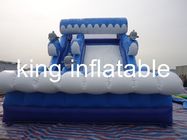 0.55 মিমি পিভিসি Tarpaulin Inflatable শুকনো স্লাইড নীল / হোয়াইট স্লাইড বিনোদন জন্য সংযুক্ত