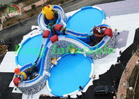 কার্টুন অক্ষর, স্লাইড, সাঁতার পুল সঙ্গে বিশাল inflatable জল পার্ক