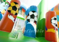 রঙিন Tarpaulin Inflatable ফুটবল বাউন্সার কম্বো সকার ড্রি স্লাইড এবং বাধা