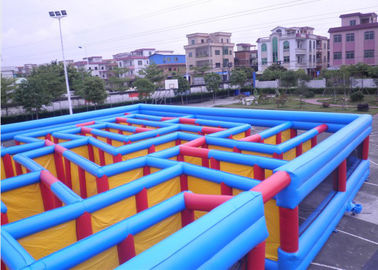 নিজস্ব Surroudings সঙ্গে কাস্টমাইজড 10 * 8 মি খালেদা Inflatable মাজা / লেসার ট্যাগ মাজা
