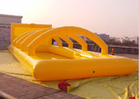 বাধা আর্কি এন বাস্কেট Hoops সঙ্গে হলুদ কাস্টমাইজড Inflatable স্পোর্টস গেমস