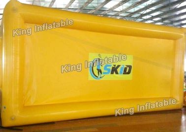 হলুদ বহিরঙ্গন বা ইন্ডোর Inflatable স্কোয়াশ ক্রীড়া গেম প্রাপ্তবয়স্কদের জন্য AirTight
