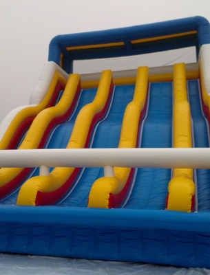 উচ্চ মানের ভিজা inflatable জল স্লাইড সেরা প্লাটুন টারপোলিন মানের সঙ্গে ওয়াটার পুল স্লাইড