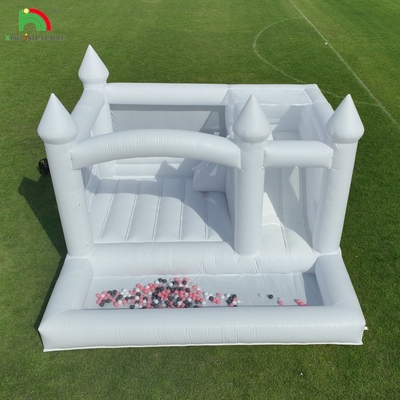 বাণিজ্যিক সাদা inflatable ঝাঁকুনি কাসল হাউস বাচ্চাদের জল স্লাইড সঙ্গে বল গর্ত