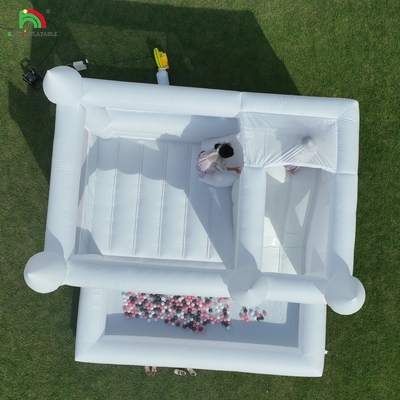 বাণিজ্যিক সাদা inflatable ঝাঁকুনি কাসল হাউস বাচ্চাদের জল স্লাইড সঙ্গে বল গর্ত