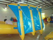 উত্তেজনাপূর্ণ পিভিসি Inflatable ফ্লাই মাছ ধরার নৌকা 3 - 6 ব্যক্তি Aqua গেম জন্য কলা আকার