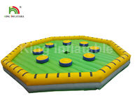 ঘূর্ণায়মান মেশিন সঙ্গে হলুদ চ্যালেঞ্জ Inflatable Meltdown খেলা খেলা বাইরে