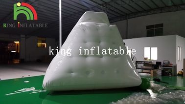 ওয়াটার পার্কের জন্য 4 মি x x 3m সবুজ / হোয়াইট ইনফ্লেটেবল ওয়াটার খেলনা / মিনি পিভিসি আইসবার্গ